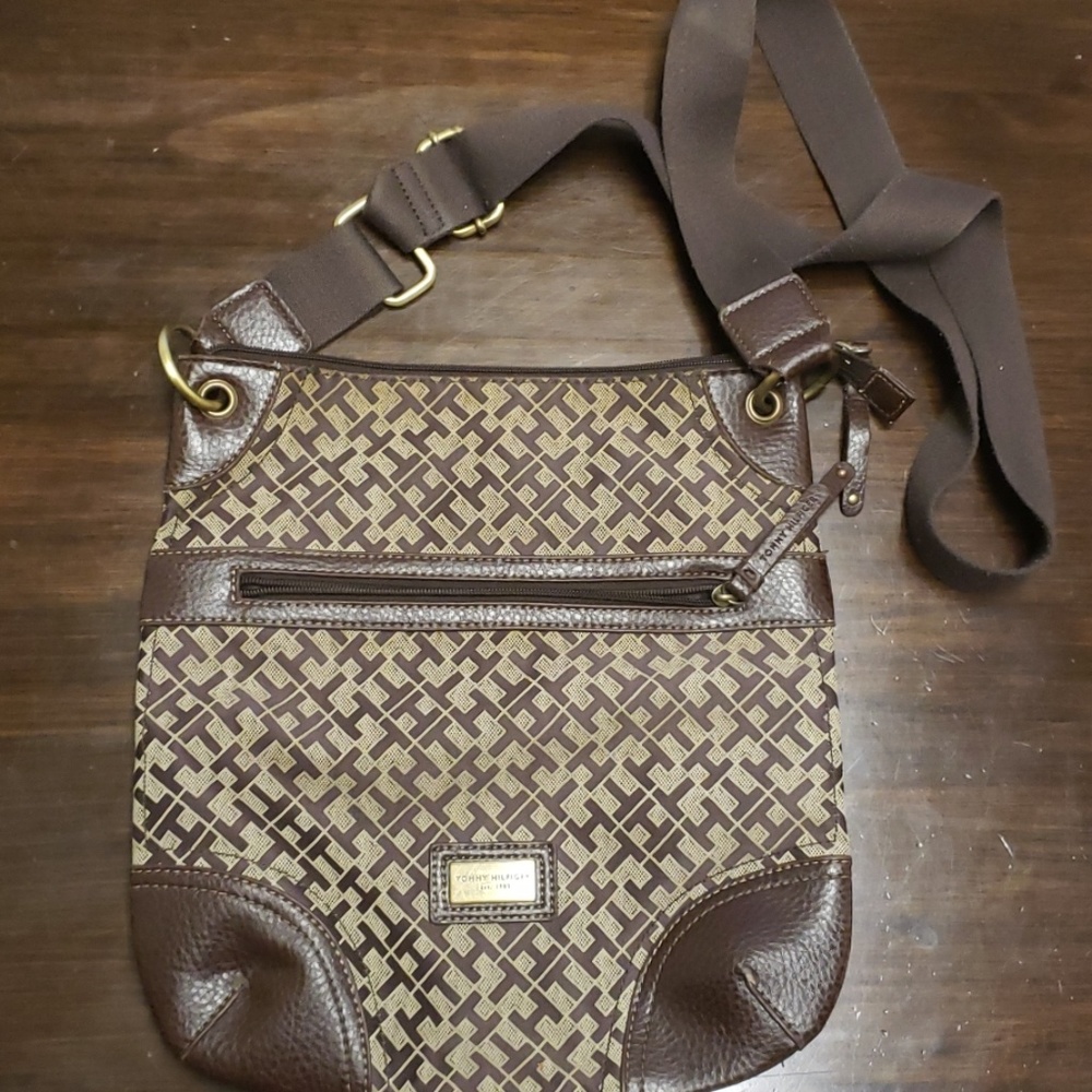 Tommy Hilfiger cross body bag